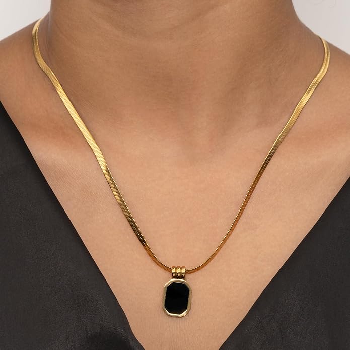 Midnight Muse Gold Pendant Necklace
