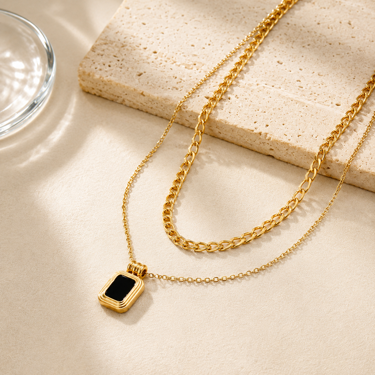 Midnight Frame Necklace