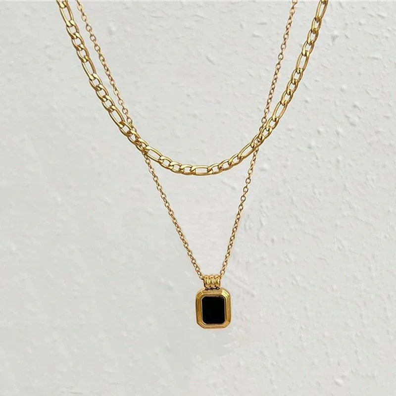 Midnight Frame Necklace